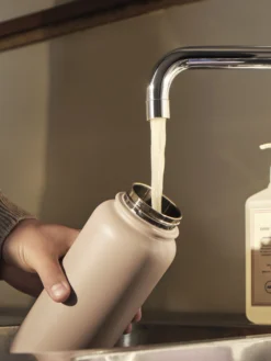 Hay Mono Thermos 0,9 L 6 Hay Mono Thermos 0,9 L -Hay 504531 01 3 EnvironmentImage aae2bb7d09