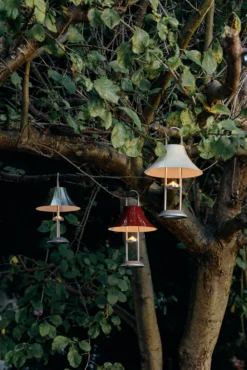 Hay Mousqueton Tragbare Tischleuchte 30,5cm 13 Hay Mousqueton Tragbare Tischleuchte 30,5cm -Hay 579401 01 44 EnvironmentImage bd43ebaeb3